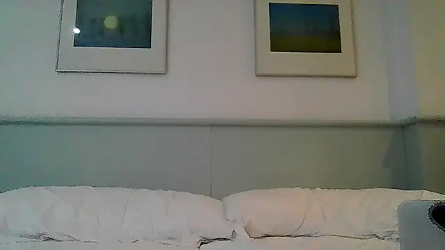 TommyandTomara's Live Chat Room