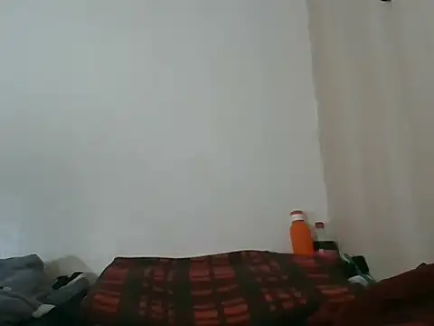 חדר צ'אט בשידור חי של prettyqueenh