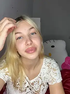 Živá chatovací místnost MilaaXOO