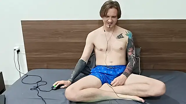 عرض كام Silent_Stitch الجنسي المباشر