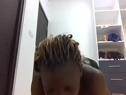 ห้องแชทสดของ Sexxy_petite1