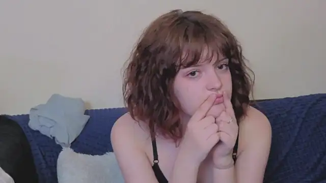 Živá chatovací místnost TyishaRud