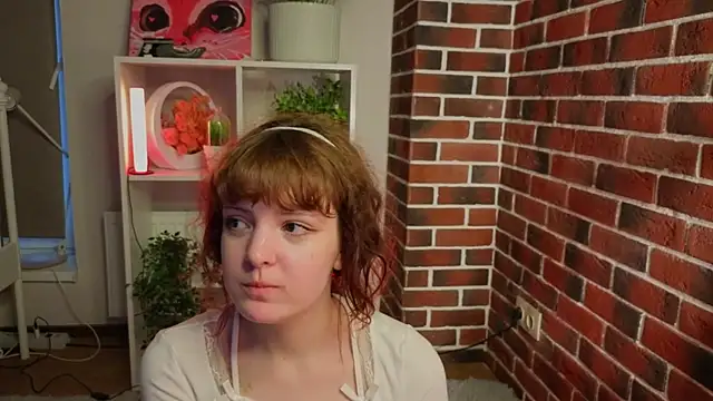 TyishaRud's Webcam Show