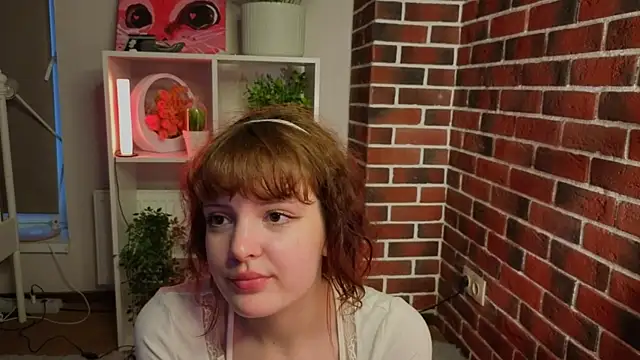 TyishaRud's Webcam Show