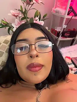 Im_Nalaa live-chat rom