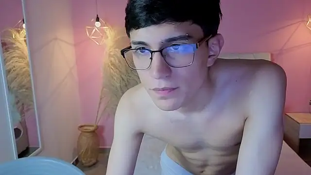 ryan_valentino – live sex-cam-show