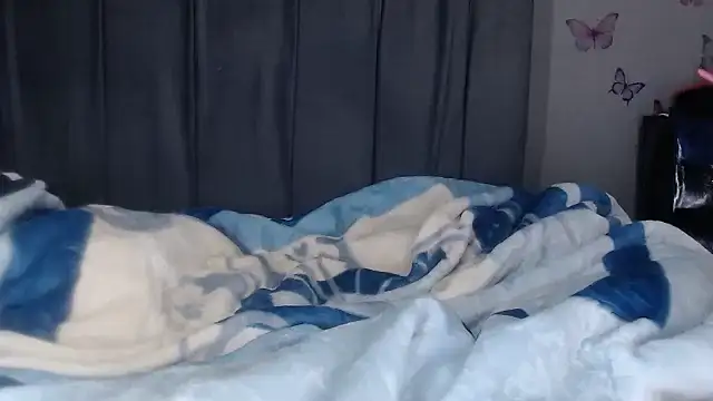 Chat soba uživo modela RisenBeefcake