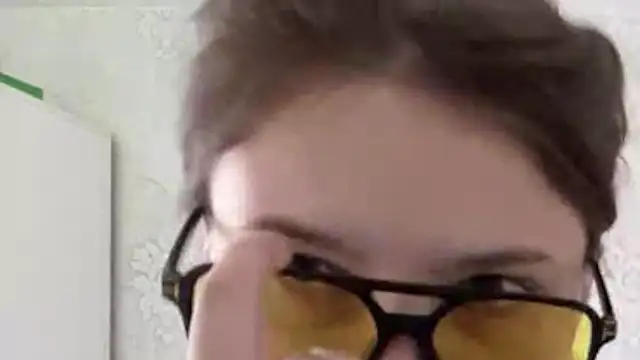 Sala de chat en directo de HeIen_cute