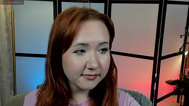 Daisy_Daylark Adlı Modelin Canlı Sohbet Odası