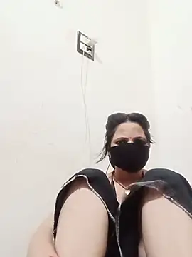 Karishma_bhabi3のライブチャットルーム