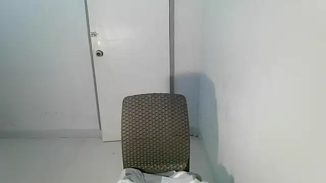 Онлайн чат lily_cruzz
