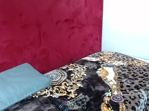غرفة دردشة YellowMellow18 المباشرة