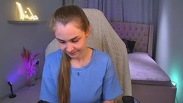 AriaMayfield live-chat rom