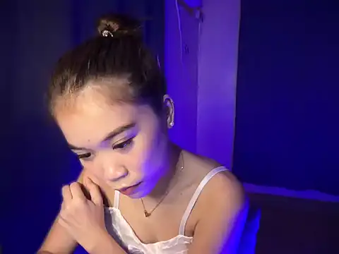 חדר צ'אט בשידור חי של Alluringx_amara