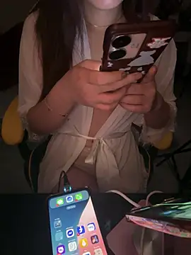 Emily_99 실시간 채팅방