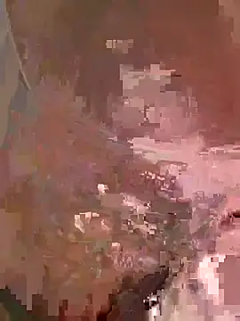 Emily_99 élő chatszobája