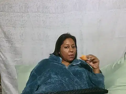 IndianSexyMilf69 Live Chatraum