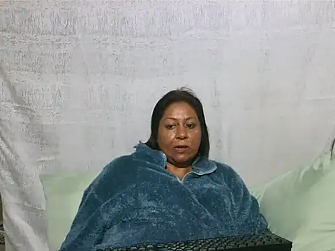 IndianSexyMilf69 Cameră chat live