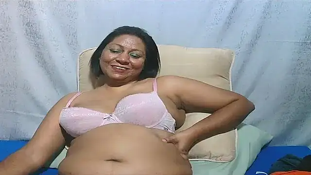 غرفة دردشة IndianSexyMilf69 المباشرة
