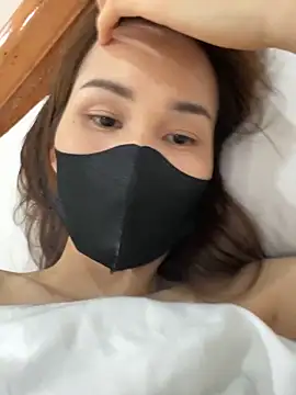 -Samm_ Adlı Modelin Canlı Sohbet Odası
