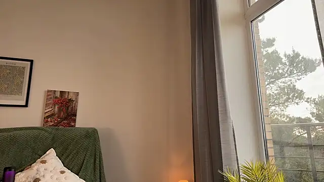 Živá chatovací místnost Mia_Luxes