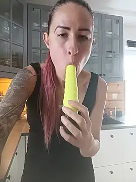 GermanMilfJasmin Live Chatraum