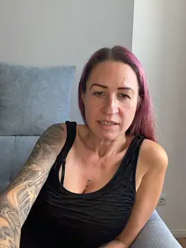 GermanMilfJasmin live-chat rom