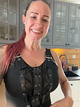 GermanMilfJasminのライブチャットルーム