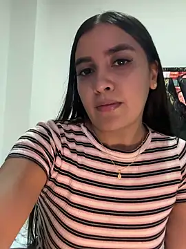 HaileyBieber_ Cameră chat live