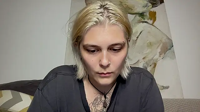 Ella_Bloom 现场聊天室