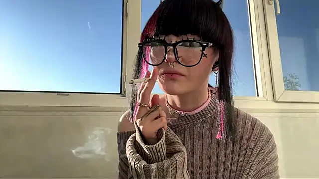 HolyCute Adlı Modelin Canlı Sohbet Odası