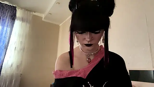 Chat soba uživo modela HolyCute