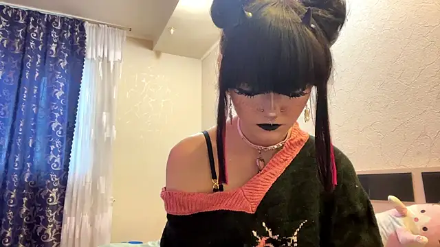 HolyCute – live chatrum