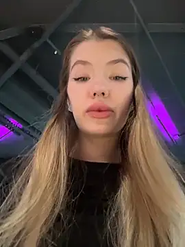 Dreamy_Mia чат на живо