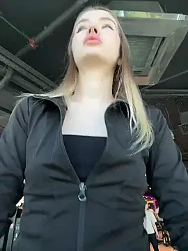 Dreamy_Mia 即時聊天室