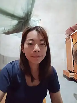 -Trinina- live-chat rom