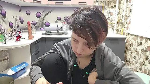 Saranade Adlı Modelin Canlı Sohbet Odası