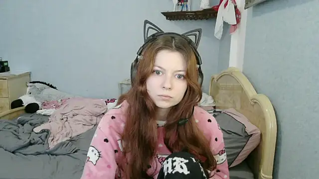 AlessiaViolet чат на живо
