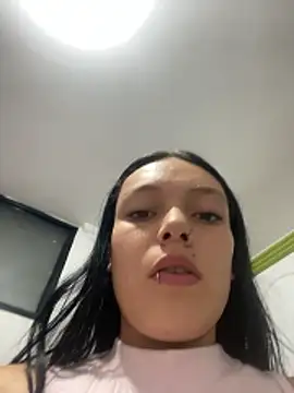 NIKA530 실시간 채팅방