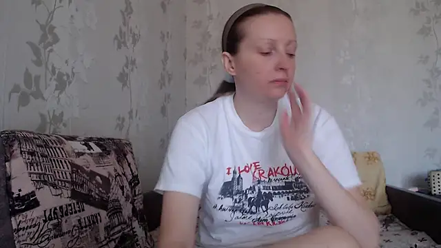 Luna_Bliiss' Live Chat Room
