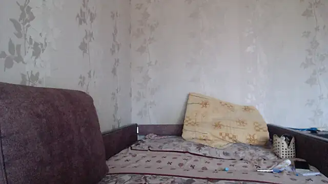 Luna_Bliiss Adlı Modelin Canlı Sohbet Odası