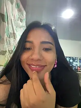 Caro_Mildrey's Live Chat Room