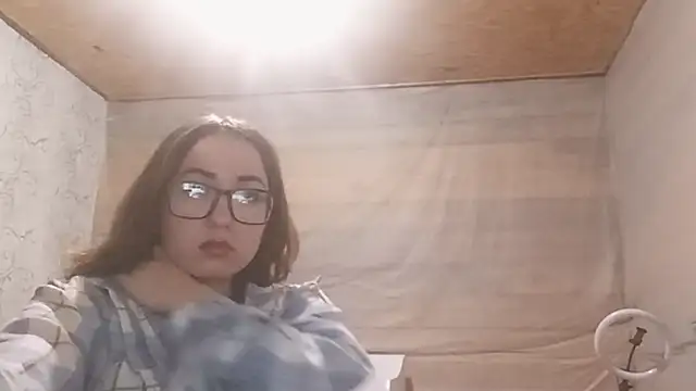 Živá chatovací místnost OliviaMoment