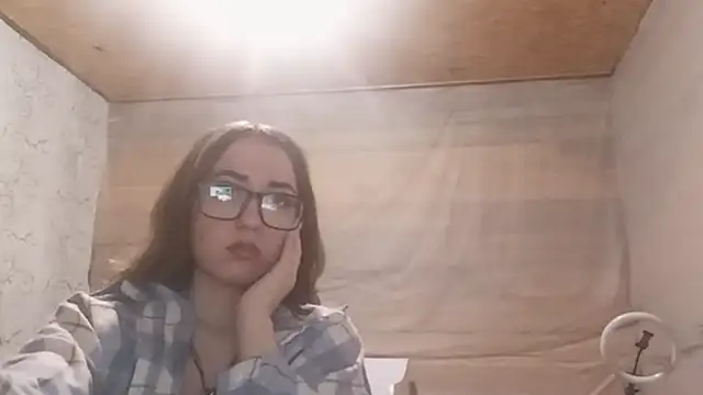 Živá chatovací místnost OliviaMoment