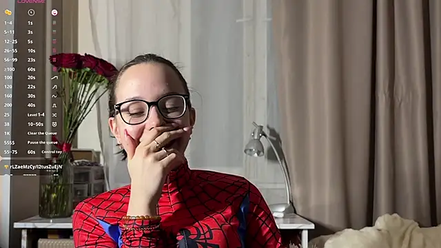 Pokój czatu na żywo – KiraKiss7