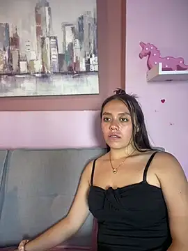 Marianela_Pink Ruang Obrolan Langsung