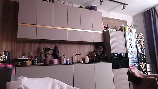 Živá chatovací místnost Hurricane_Kat