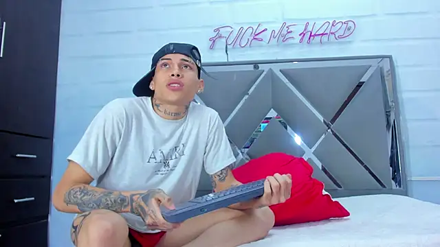PlayMatesX_ Cameră chat live