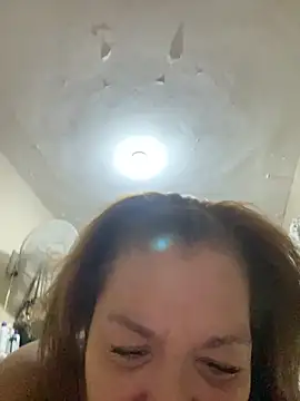 rosanna78322 실시간 채팅방