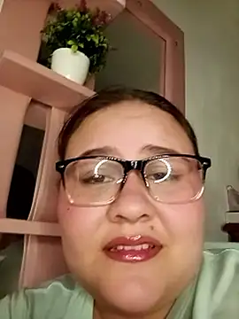 VeryGirlhot's Live Chat Room